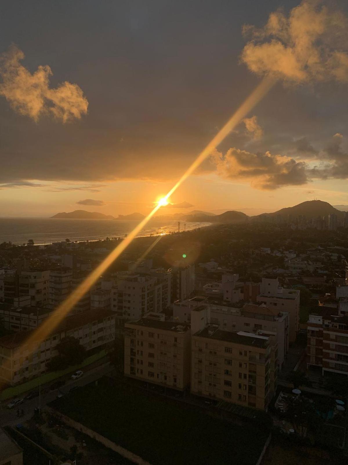 Vista Para Mar!!! Lazer Completo A Poucos Passos Da Praia Guaruja Luaran gambar